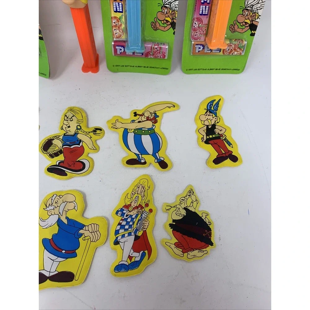 PEZ Asterix set 4 on Non-US cards Plus Magnets